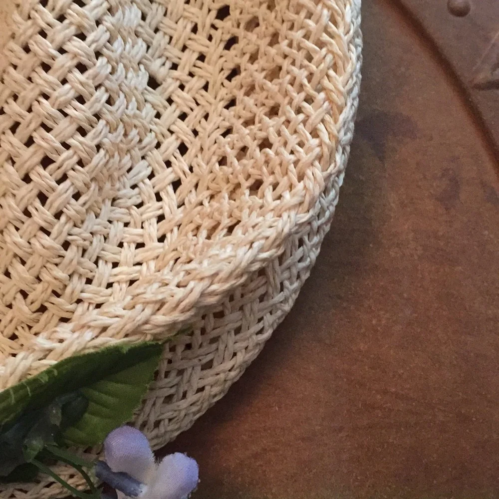 Tan hat with blue flowers - Picture 4 of 8